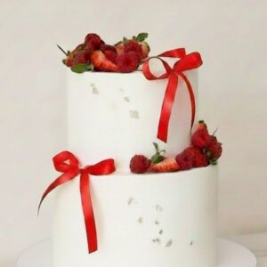 Gâteau anniversaire Fraises et Rubans